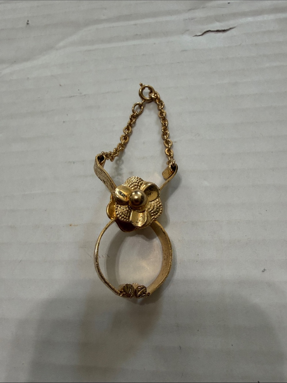 Vintage Gold Tone Floral Opera Glove Holder/ Clip